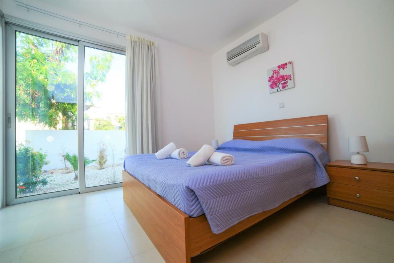 Coral Bay Villa 10 Екстериор снимка