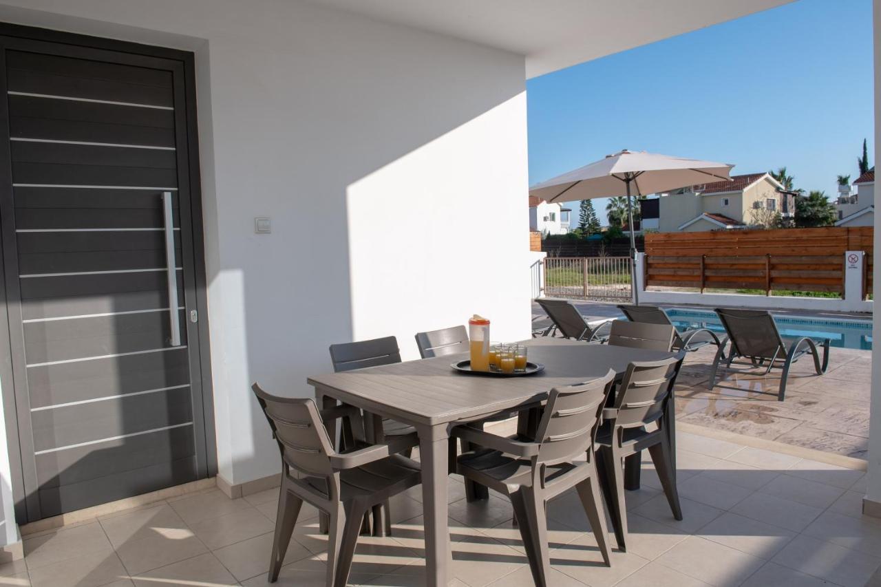 Coral Bay Villa 10 Екстериор снимка